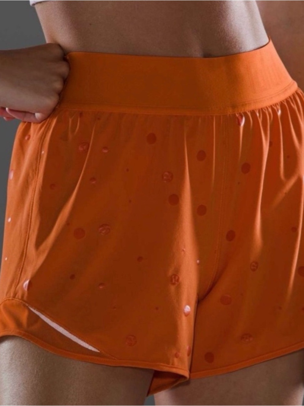 Lululemon Hotty Hot short 4” Logo